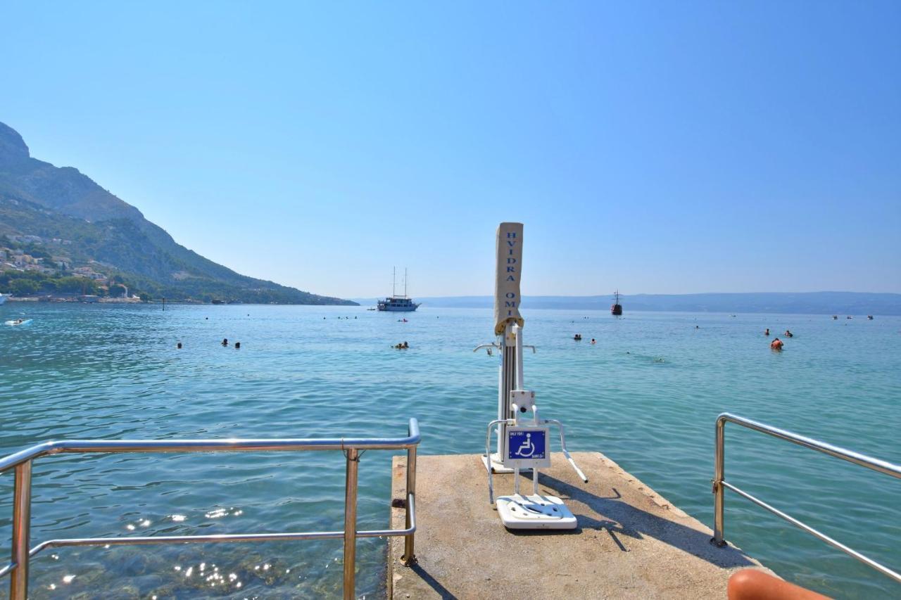 Apartment And Rooms Tatjana Omiš Екстериор снимка