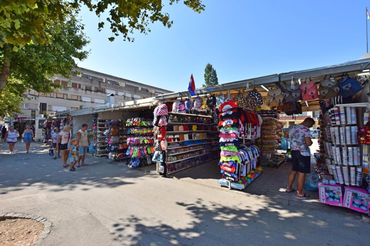 Apartment And Rooms Tatjana Omiš Екстериор снимка
